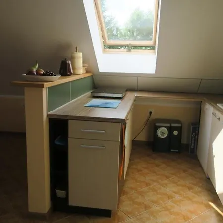 بيت للعطل Ferienhaus Kobyli Las *
